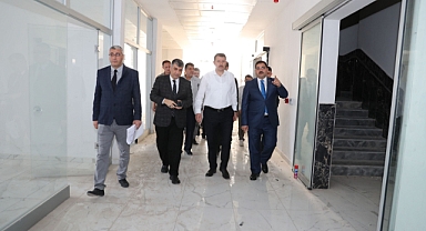 Haliliye'de devredilen binanın hastaneye dönüşümü başladı
