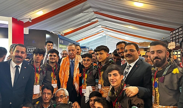 Cumhurbaşkanı Erdoğan Haliliye standını ziyaret etti