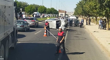 Şanlıurfa'da zincirleme kaza; 1'i ağır 3 kişi yaralandı