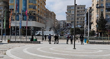 Ağır Hasarlı Binalara Giriş Yasaklandı