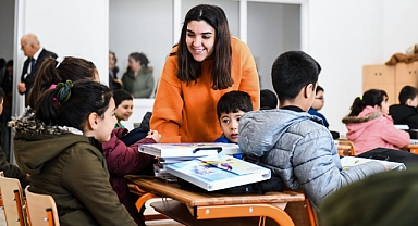 Meb, depremzede öğrencilere eğitim seti göndermeye başladı
