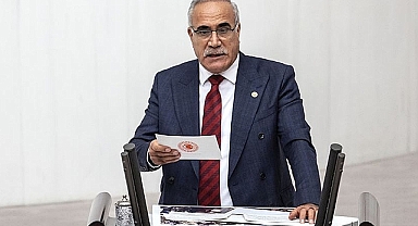 Vekil Aydınlık, elektrik faturalarını Bakan Dönmez'e sordu