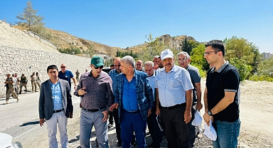 Birecik'te yol eylemi, Pınarbaşı'nın girişimleriyle tatlıya bağlandı