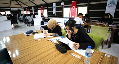 Eyyübiye Kitap Otaklarında sınavlara odaklandılar