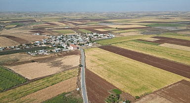 Büyükşehir Belediyesinin kırsalda asfalt serim çalışması sürüyor