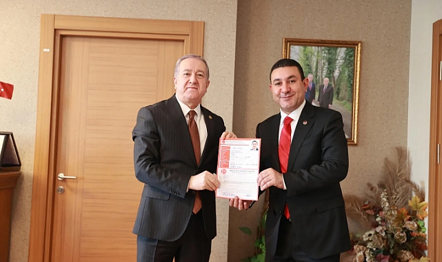 Başkan Özyavuz adaylık başvurusunu MHP genel merkezinde yaptı