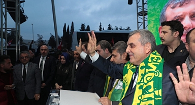 Şanlıurfalılar Başkan Beyazgül'ü bağrına bastı