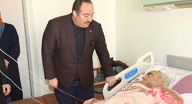 Ekinci’den hastane ziyareti!