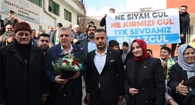 İyilik Güzeldir Derneğinden Başkan Beyazgül’e Destek