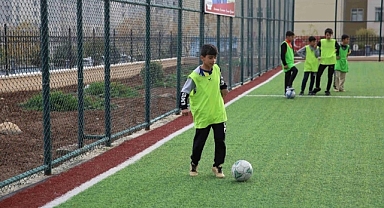 Karaköprü'de çocuklar ücretsiz kurslardan faydalanıyor