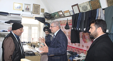 YRP'nin Haliliye adayı Vedat Doğar Kuyumcular ve çarşı esnafını ziyaret etti