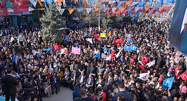 Abdülhakim Ayhan'ın seçim bürosu coşkuyla açıldı!