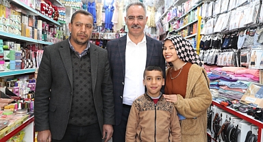 Başkan Mehmet Kuş Eyyübiyelileri Tek Tek Dinliyor