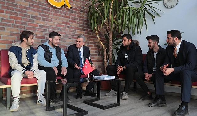 Karaköprü'deki esnaf ve vatandaşlardan başkan Beyazgül ve AK kadrolara tam destek
