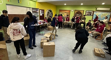 Viranşehir'de öğrencilerden ihtiyaç sahibi ailelere gıda desteği