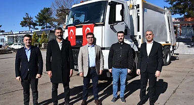 Siverek Belediyesine yeni çöp sıkıştırma aracı alındı