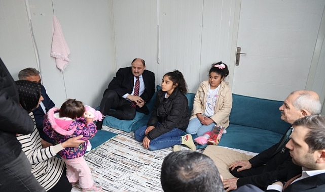 Başkan Gülpınar Adıyaman'daki depremzedeleri yalnız bırakmadı