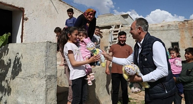 Eyyübiye Belediye Başkanı Kuş, İlçe Merkezi ve Kırsalda Talepleri Dinleyip Talimat Verdi