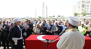 Ankara’da vefat eden polis memuru memleketi Viranşehir’de defnedildi