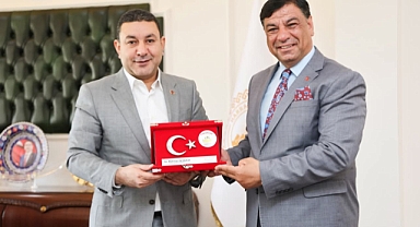 Halil Aslan'dan Başkan Özyavuz'a anlamlı ziyaret