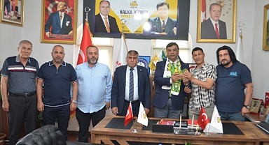Halil Aslan Şanlıurfaspor heyetini ağırladı: Biletlerini aldı, tek sevdamız Sarı -Yeşil dedi