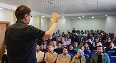 Harran Belediyesi'nden Sınav Öncesi Öğrencilere Moral Semineri