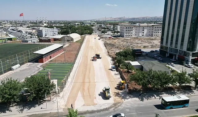 Şanlıurfa Büyükşehir Belediyesi 'nden Paşabağı Mahallesi'nde Asfalt Hazırlığı