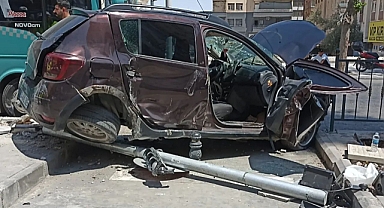 Şanlıurfa’da Otomobil ile Halk Otobüsü Çarpıştı: 2 Yaralı