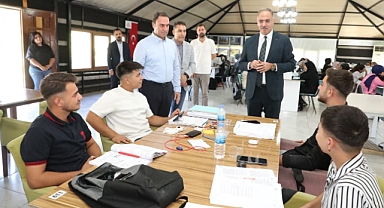 Başkan Kuş ve Elgün Üniversite Adaylarıyla Buluştu