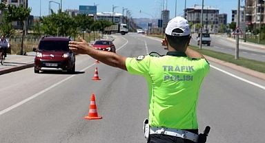 1 Ocak 2026'da Yeni Trafik Cezaları Yürürlüğe Giriyor!
