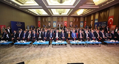 Başkan Canpolat Yerel Yönetimler Toplantısına katıldı