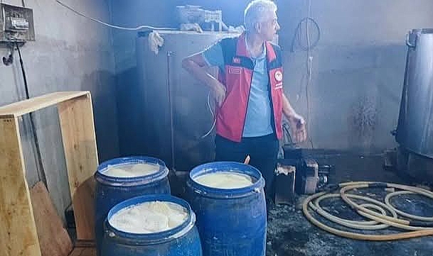 Şanlıurfa - Akçakale'de 1,5 Ton Süt İmha Edildi