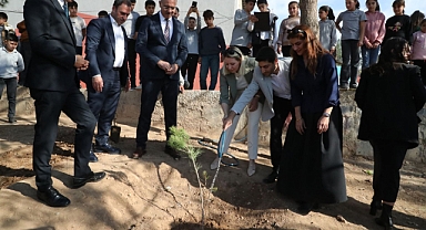 Eyyübiye Kırkmağara’da Öğretmenler Günü Kutlandı