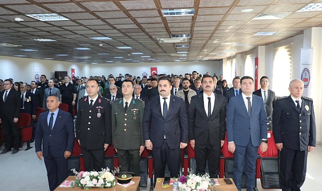 Viranşehir'de Atatürk'ü anma programı düzenlendi 