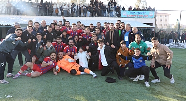 Viranşehir Belediyespor Liderliğini Korudu, İlk Yarıyı Zirvede Tamamladı