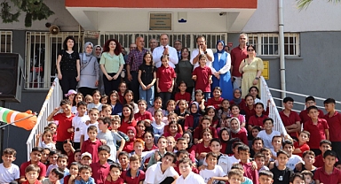 Başkan Çiftçi Öğrencilerin Karne Sevincine Ortak Oldu