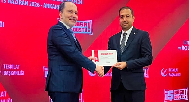 Yeniden Refah Partisi Akçakale İlçe Başkanlığına Genel Merkezden Üstün Başarı Belgesi