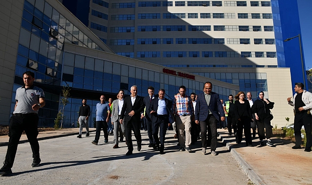 Şanlıurfa Şehir Hastanesi Gün Sayıyor: Vali Şıldak Son Hazırlıkları Yerinde İnceledi